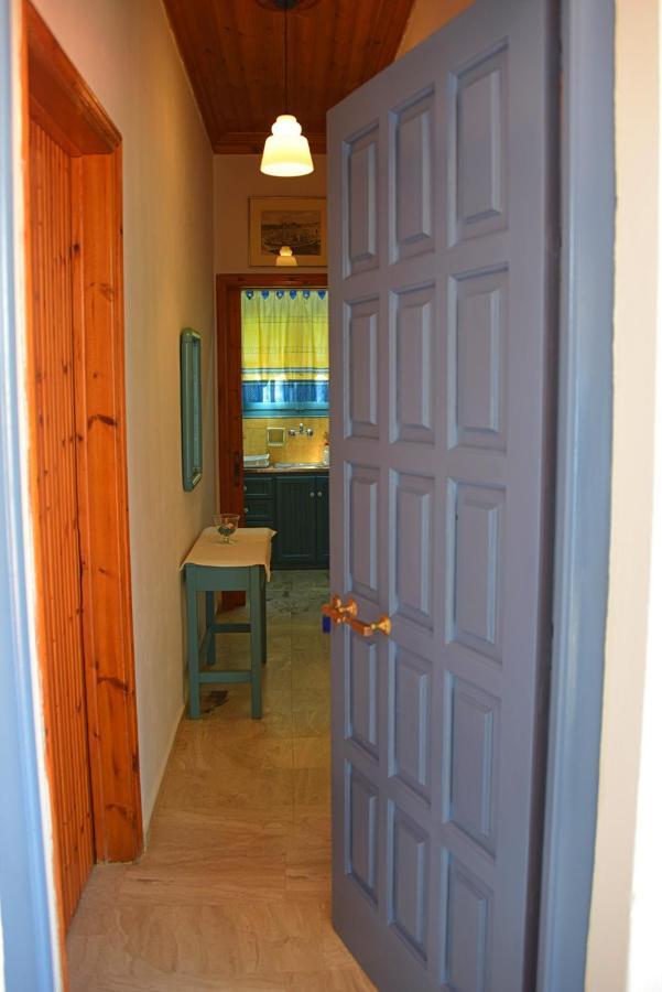 Artaki Beach Comfy Apartment Koróni エクステリア 写真