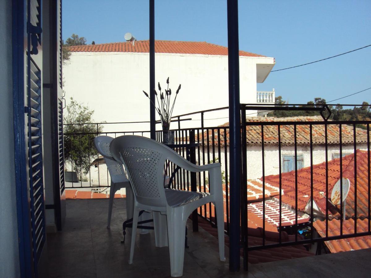 Artaki Beach Comfy Apartment Koróni エクステリア 写真